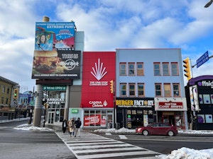Niagara+Falls Cannabis Store - Image 1